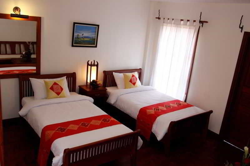 Avilla Phasouk Hotel Vientiane Exterior photo